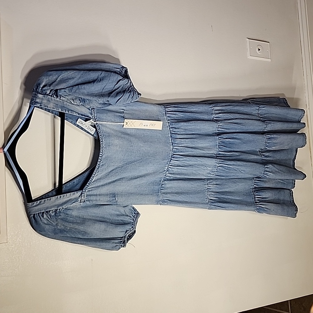 Light weight denim dress medium blue, open back